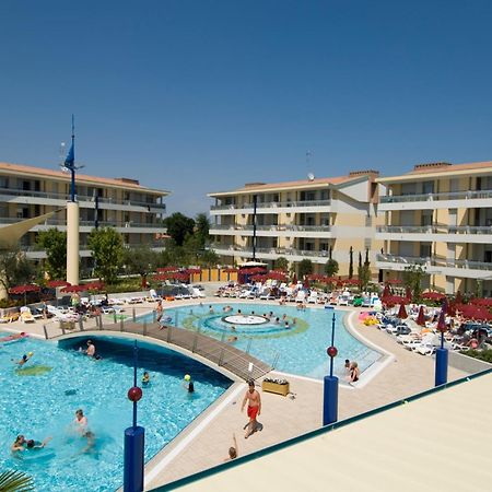 Villaggio Planetarium Resort Bibione Exterior photo