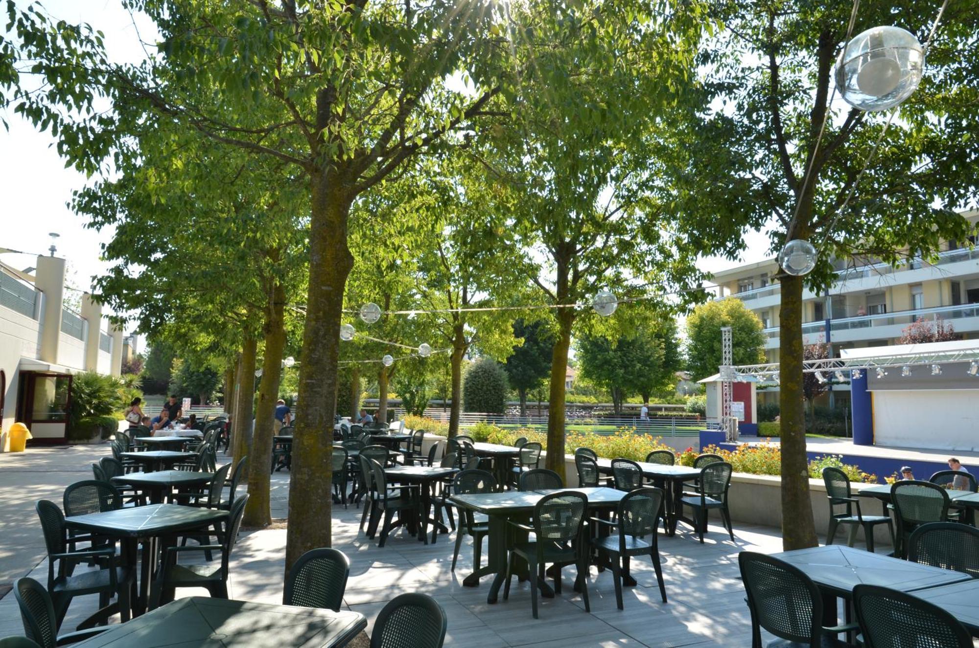 Villaggio Planetarium Resort Bibione Exterior photo