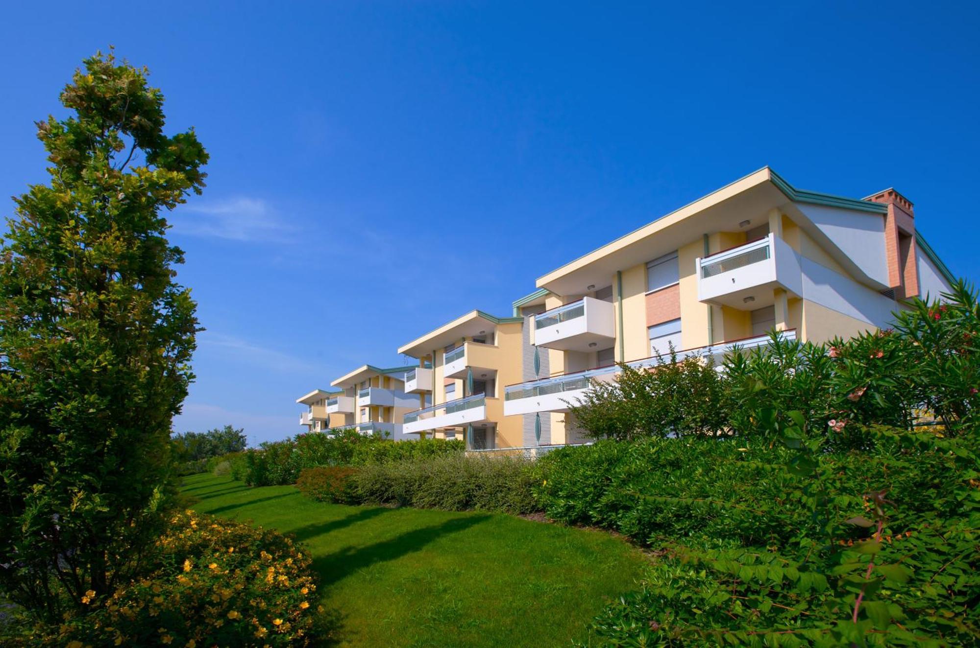 Villaggio Planetarium Resort Bibione Exterior photo