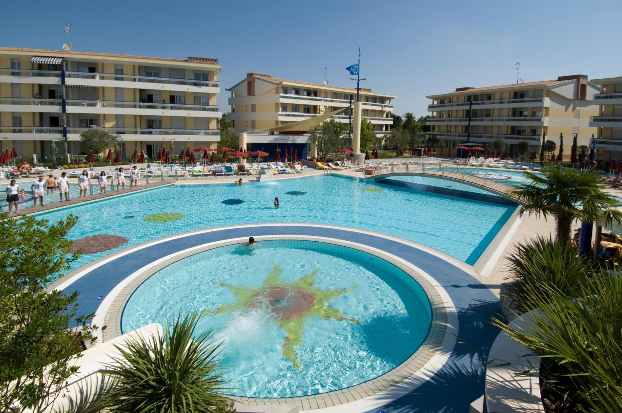 Villaggio Planetarium Resort Bibione Exterior photo