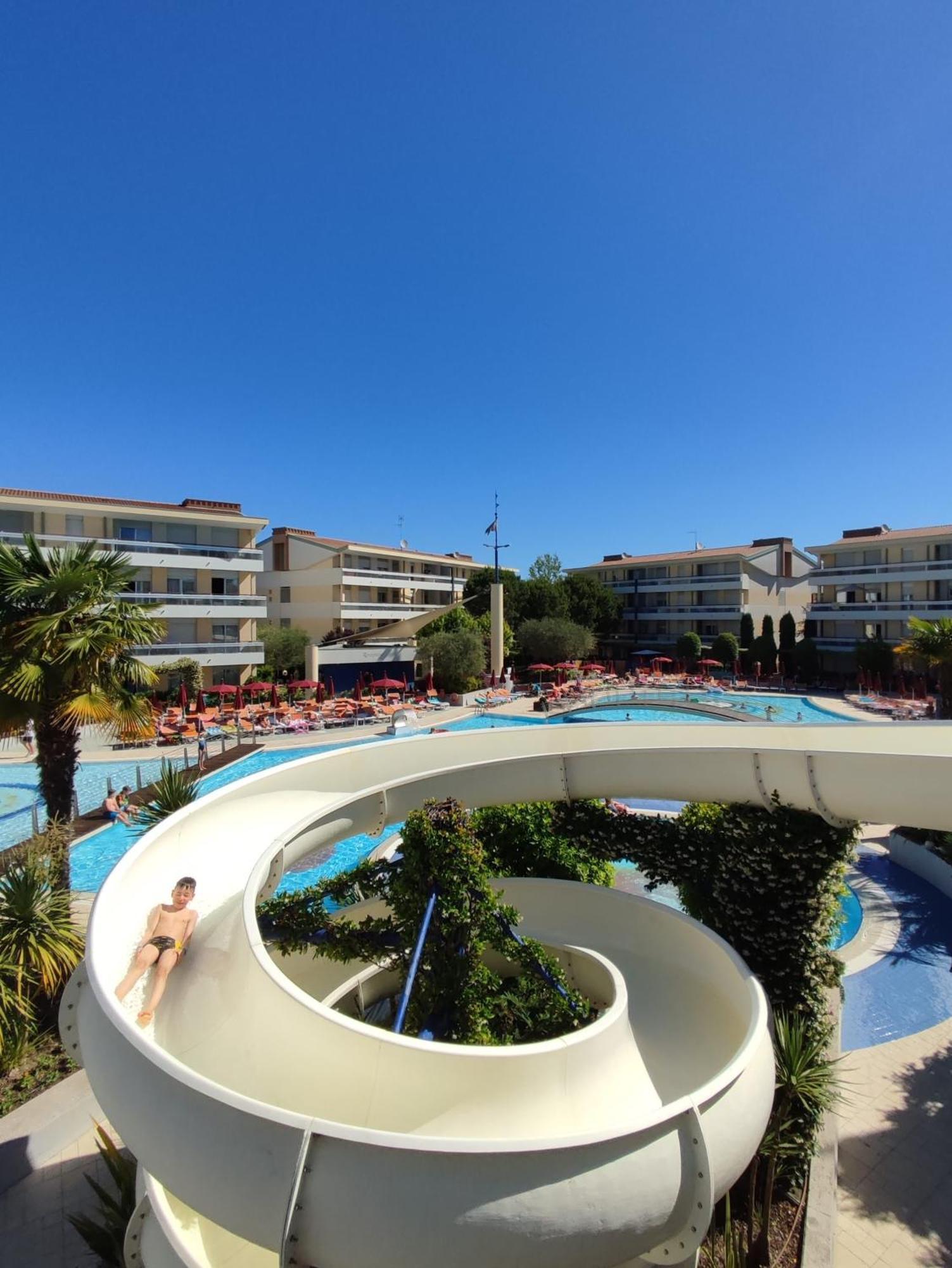Villaggio Planetarium Resort Bibione Exterior photo